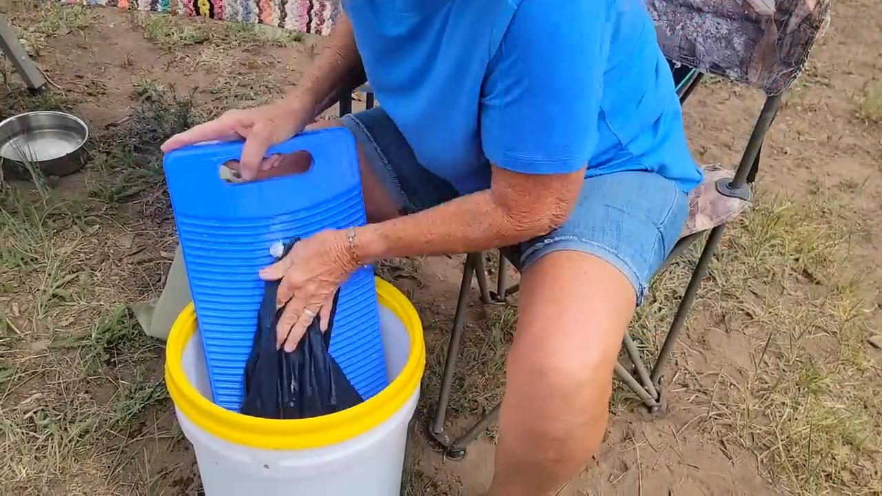 Washing Clothes in a Bucket - Cheap RV Living